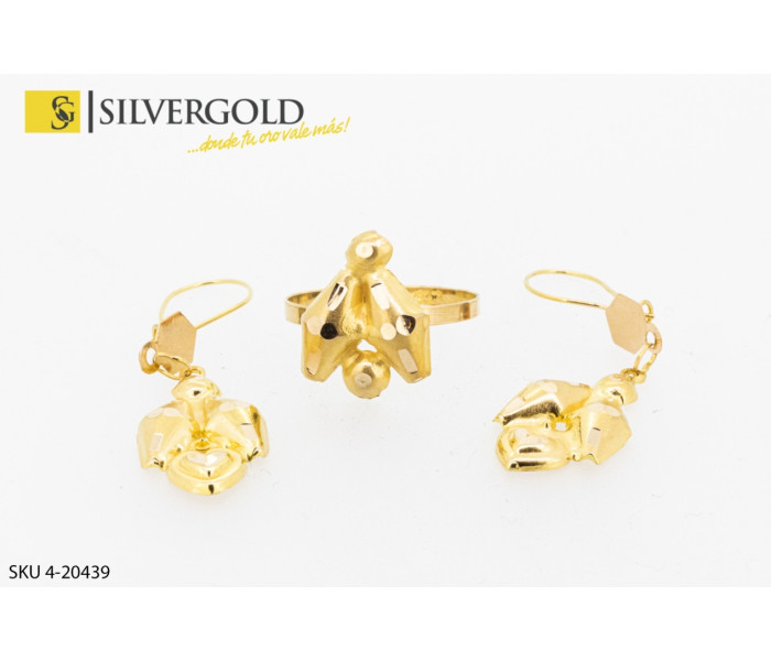 1-4-20439-1-Conjunto anillo y pendientes cierre hippy con colgante labrado oro mate oro brillo. Oro 18 kt 