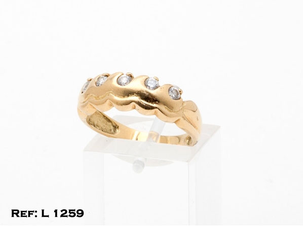 anillo-oro-18kt-estilo-cinquillo-ondulado